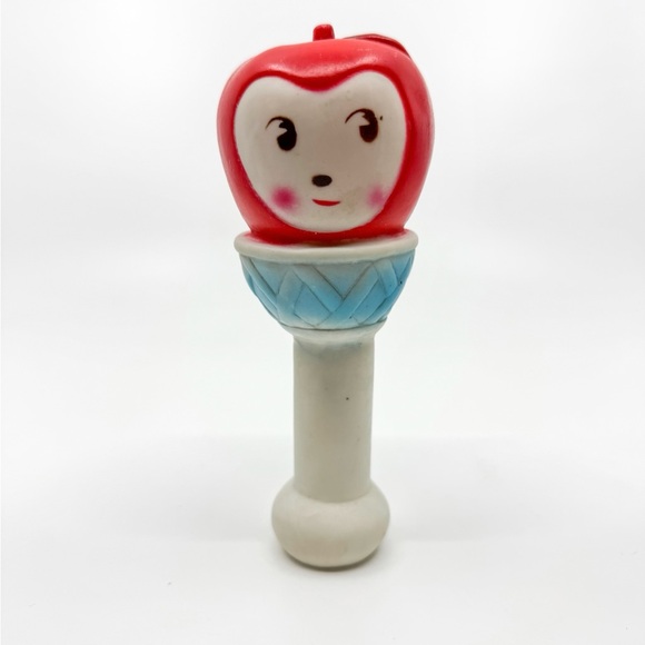 Vintage 1940s-1950s Stahlwood Rubber Smiling Red Apple Squeaker Toy - Picture 1 of 9